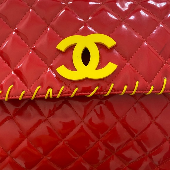 Limited Edition XL Patent Chanel Flap Bag (Collectors Dream) - Picture 7 of 10